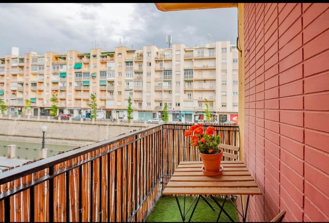 Piso Con Garaje Gratis En El Centro De Granada. * Granada