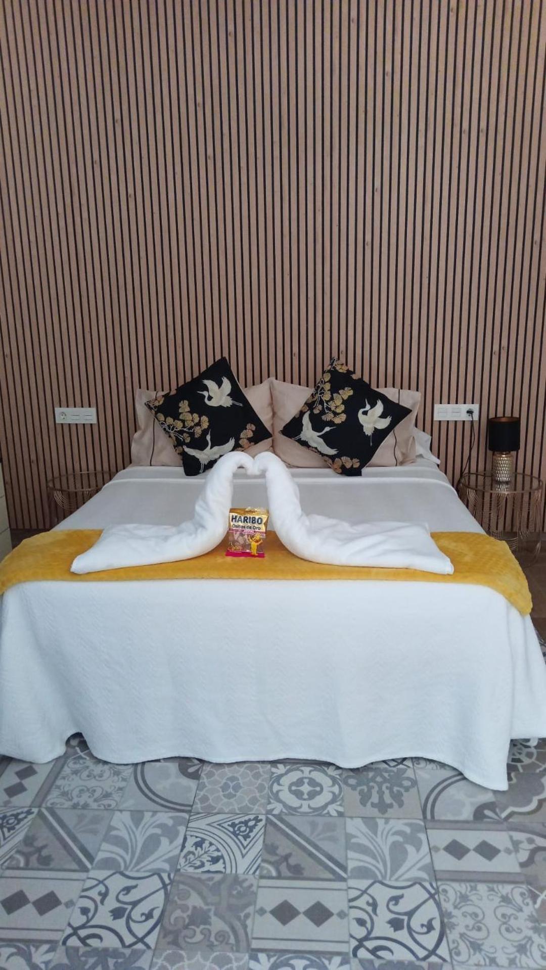 Center Apartment *