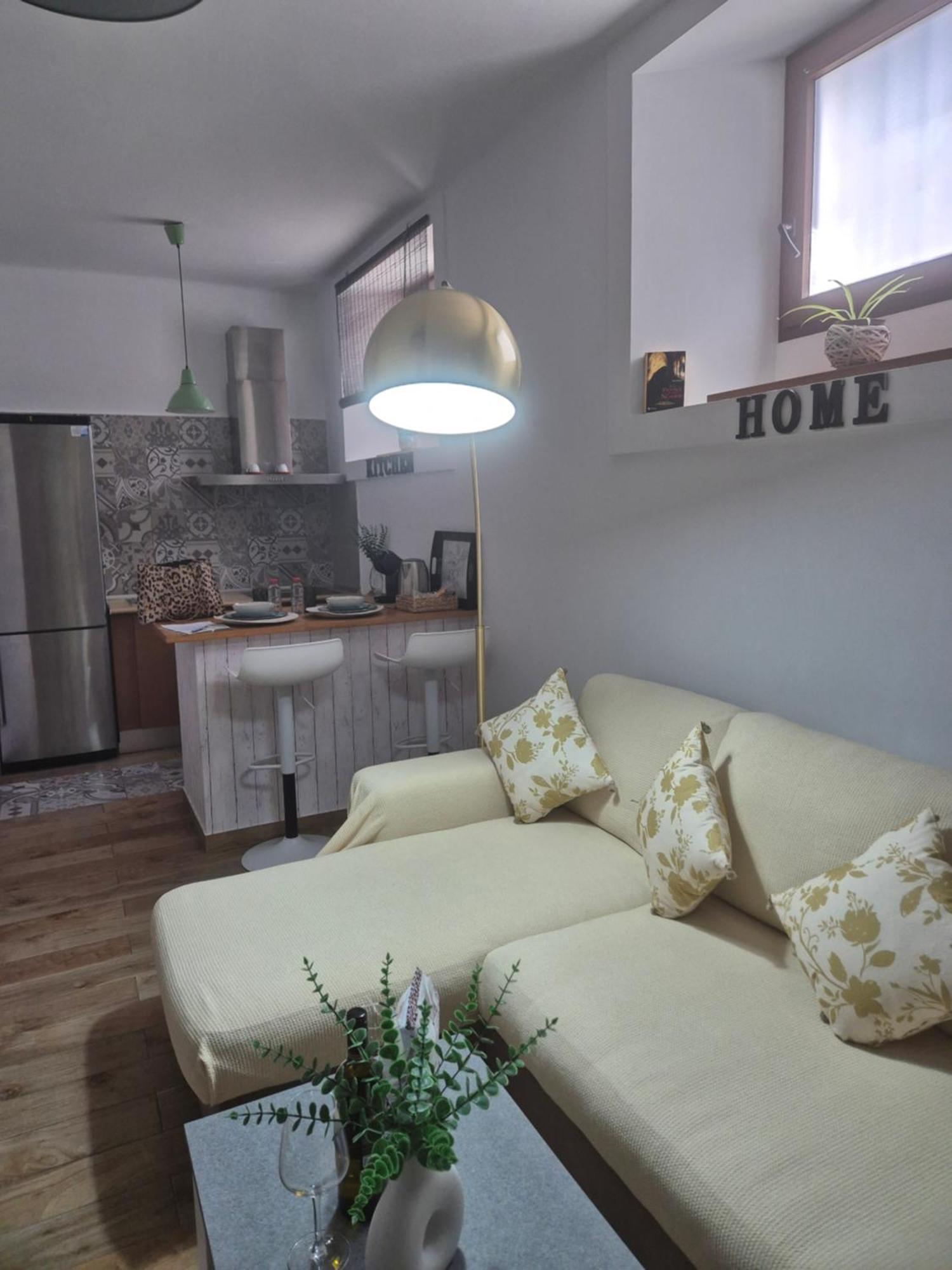 Center Apartment *