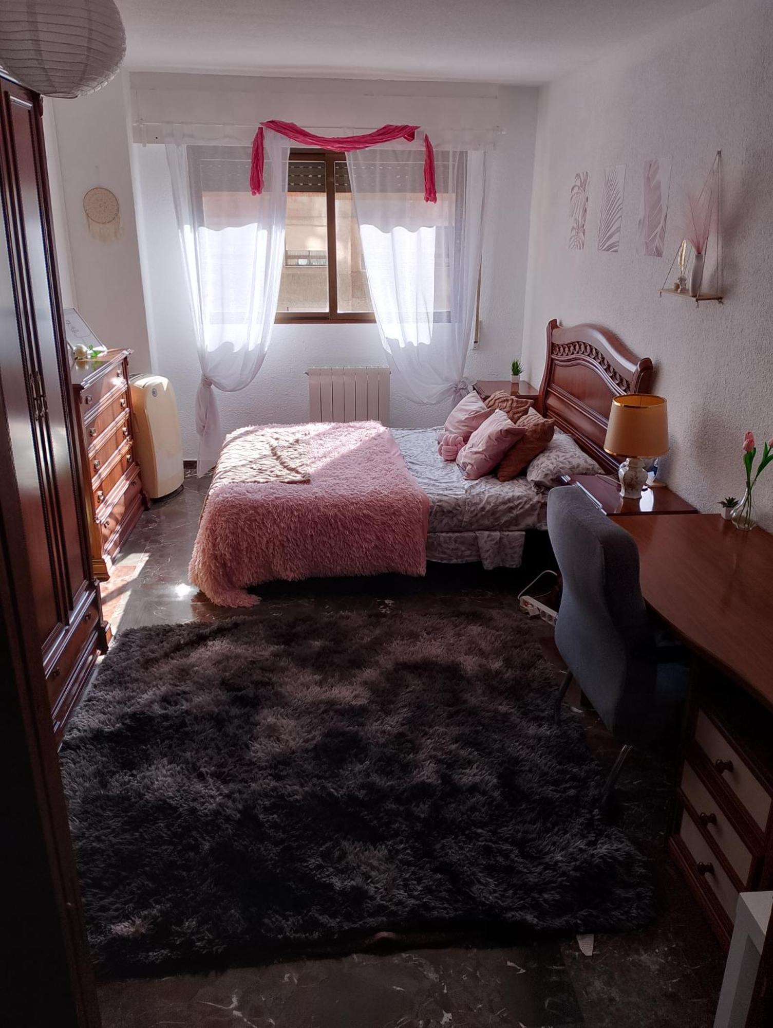 Habitación en casa particular Amplia Y Comoda