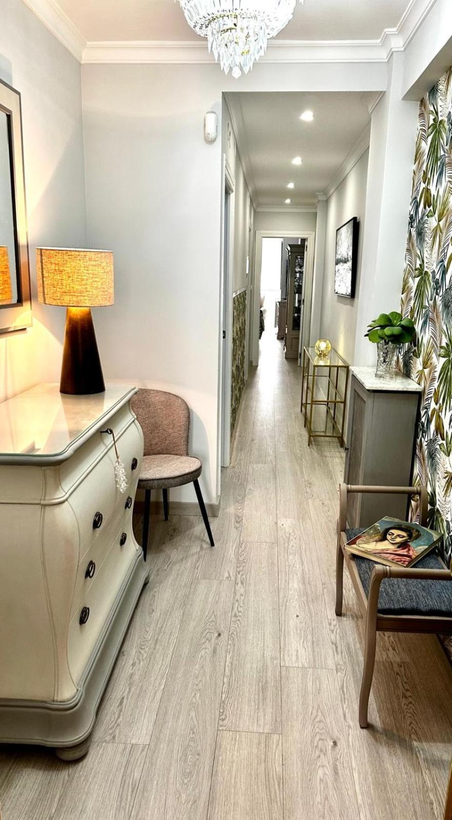 Cozy Familiar Retreat In The Centre Of Apartamento