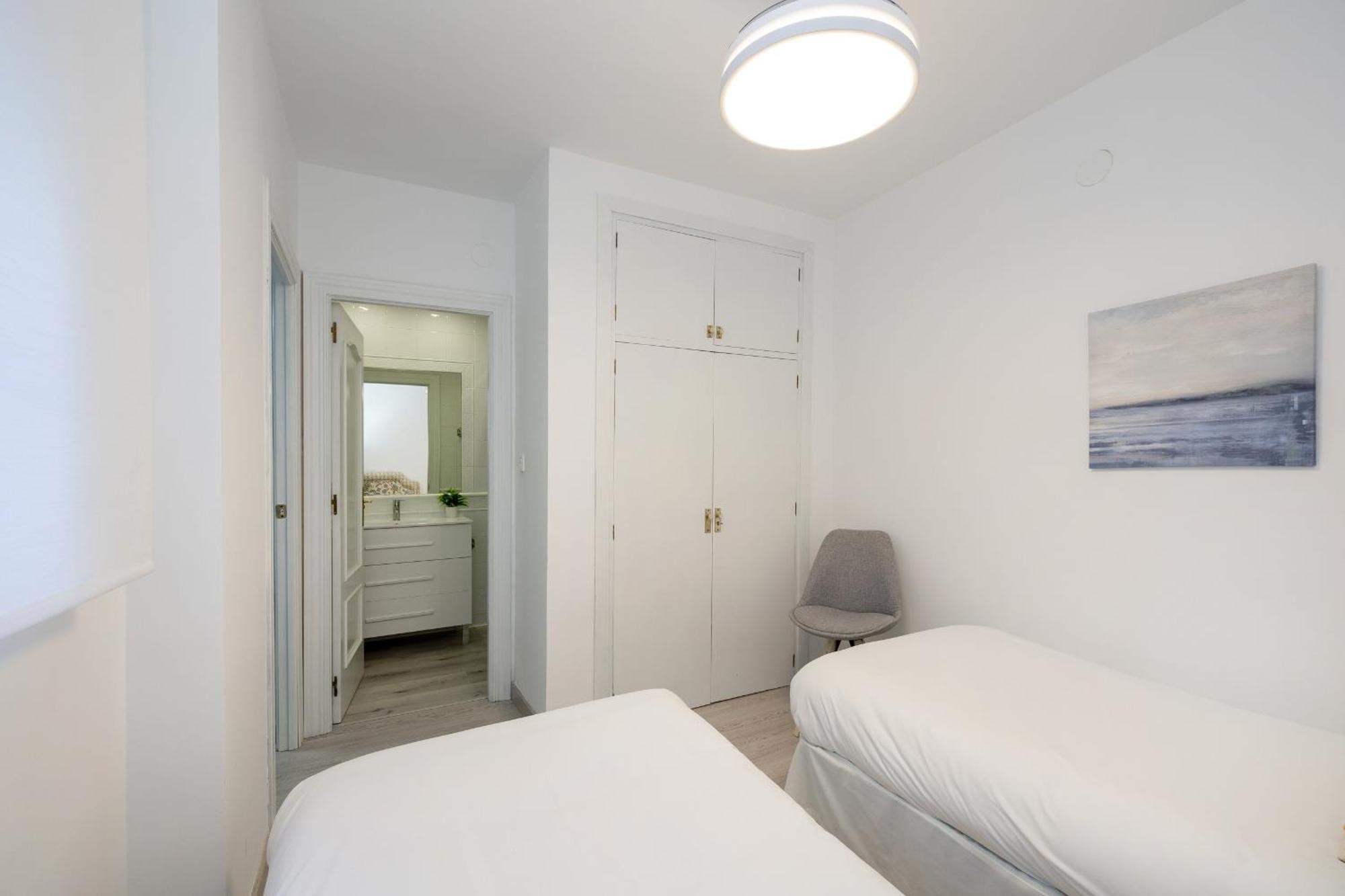 Cozy Familiar Retreat In The Centre Of