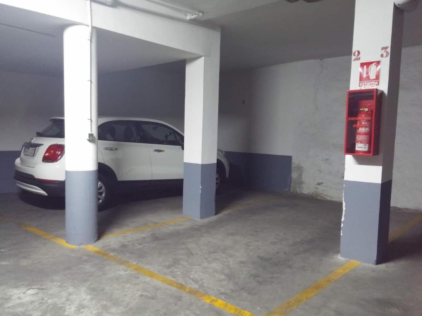 Charming Albaicin Patio Flat Free Onsite Parking Apartamento