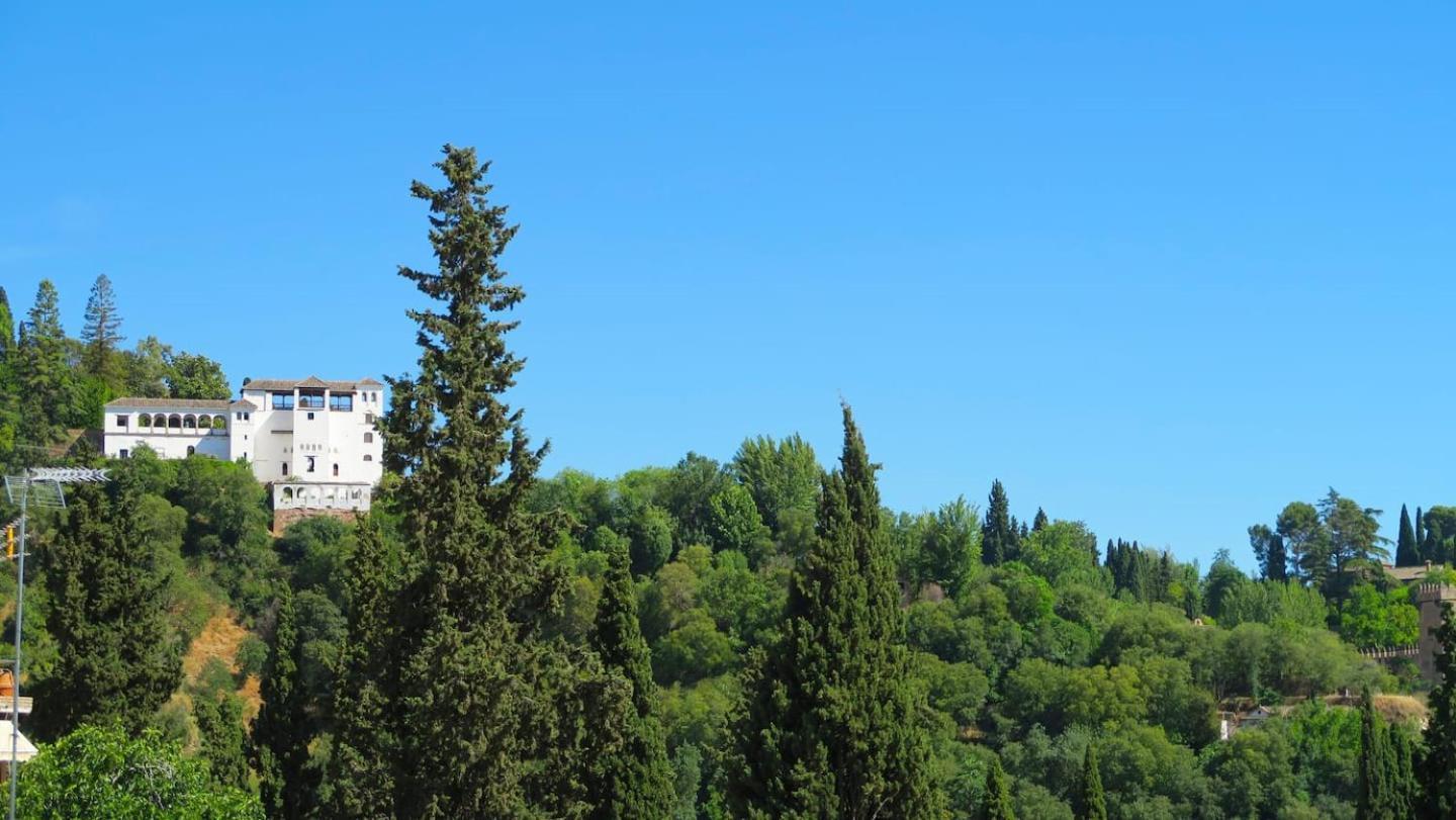 Charming Albaicin Patio Flat Free Onsite Parking Apartamento
