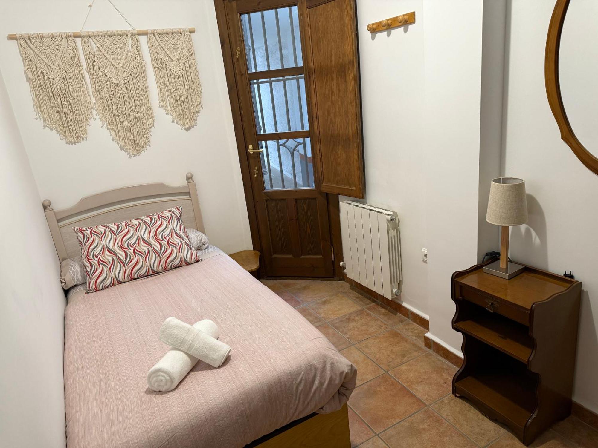 Charming Albaicin Patio Flat Free Onsite Parking Granada