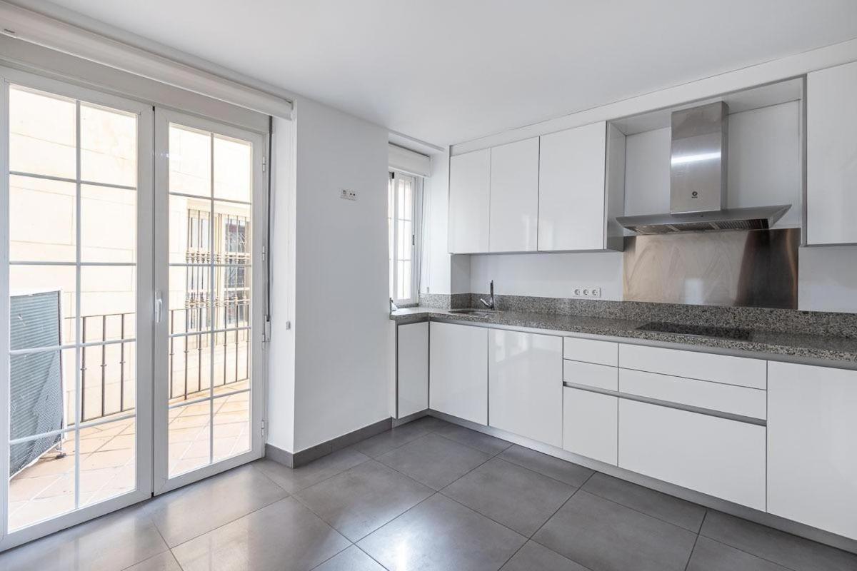 Luxury Reina Isabel Apartamento *