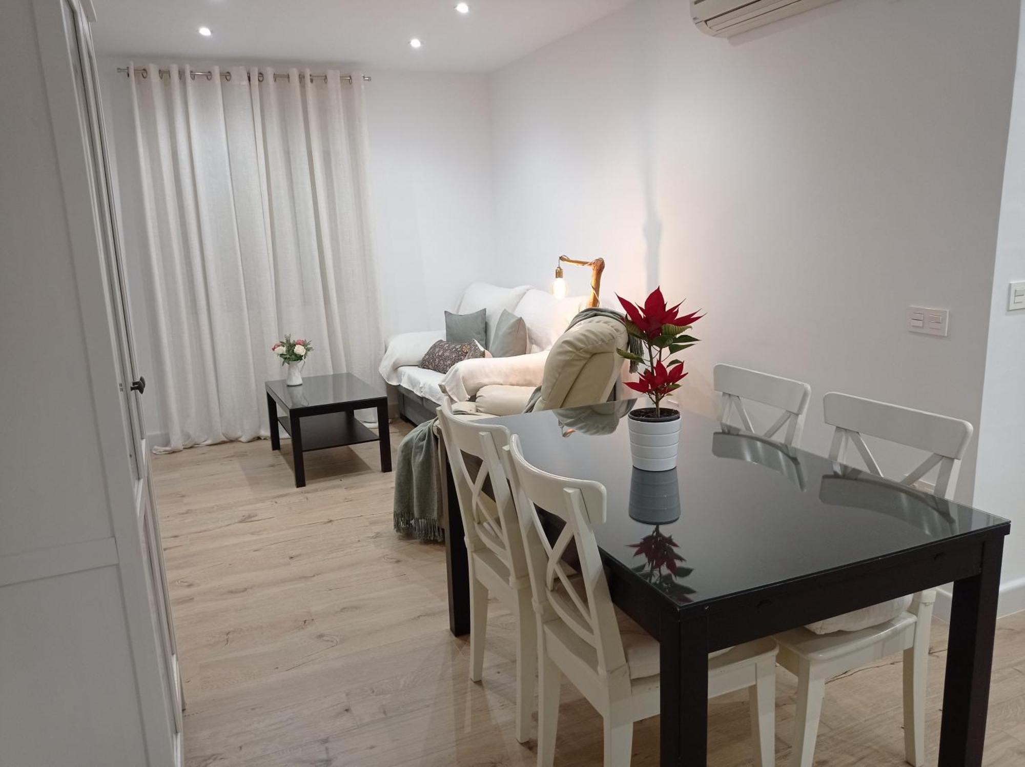 Apartamento Bonito Piso En Alminares
