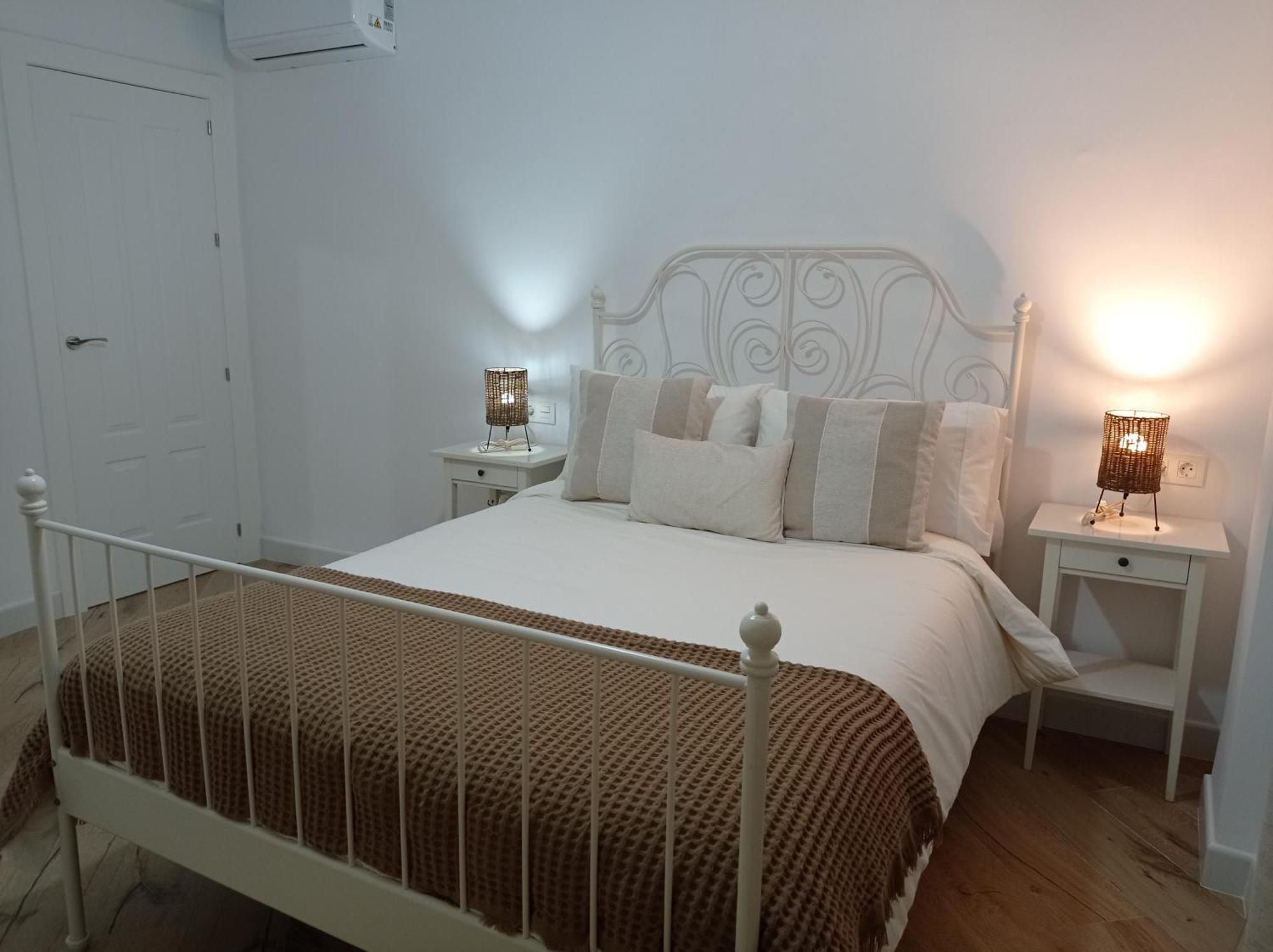 Bonito Piso En Alminares Apartamento *