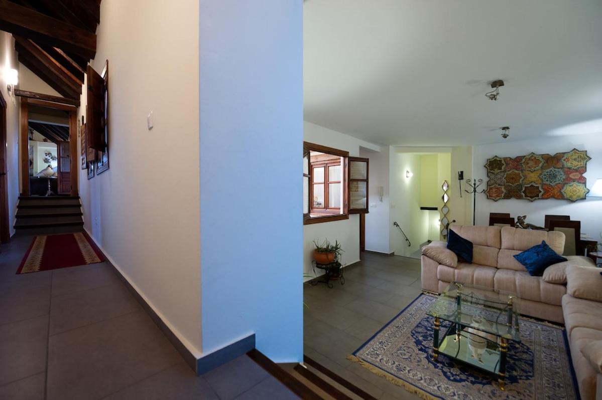 Apartment Penthouse 170 M2 Facing Alhambra & Privateterrace Granada