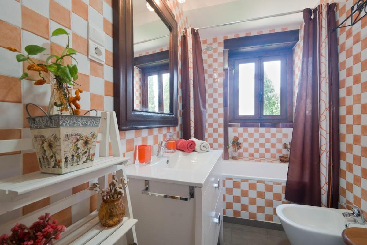 Apartment Penthouse 170 M2 Facing Alhambra & Privateterrace Granada