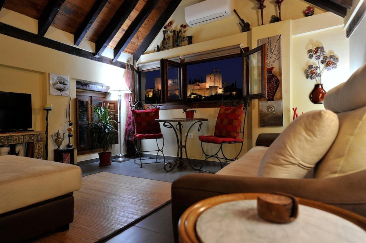 Penthouse 170 M2 Facing Alhambra & Privateterrace *