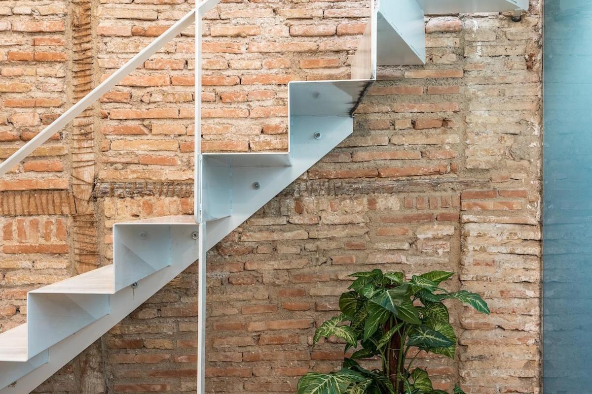 Apartamento Atico Duplex Con Dos Terrazas Y Solarium En Plena Carrera De La Virgen