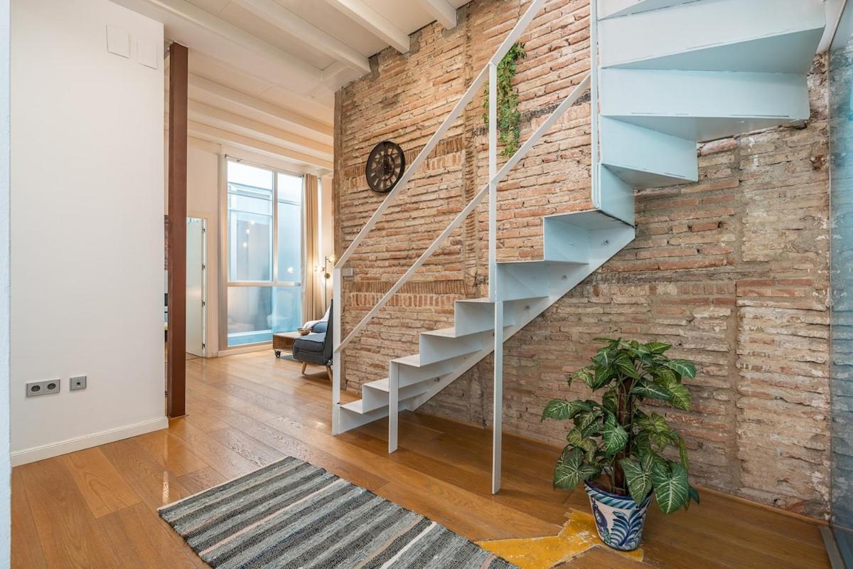 Atico Duplex Con Dos Terrazas Y Solarium En Plena Carrera De La Virgen Apartamento