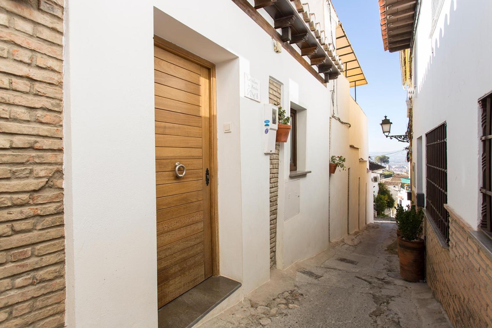 Con Terraza Y Cochera Albaycin Apartamento Granada