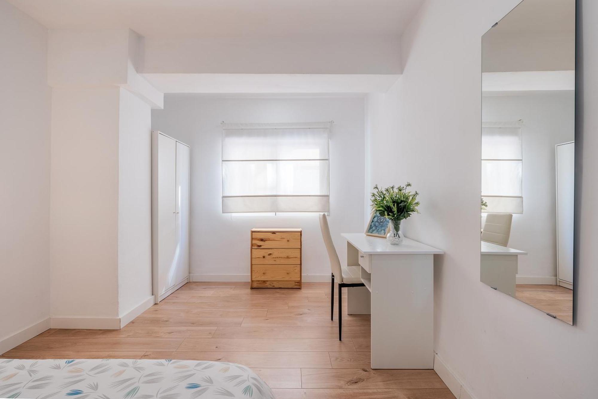 Piso Garaje Gratis Apartamento