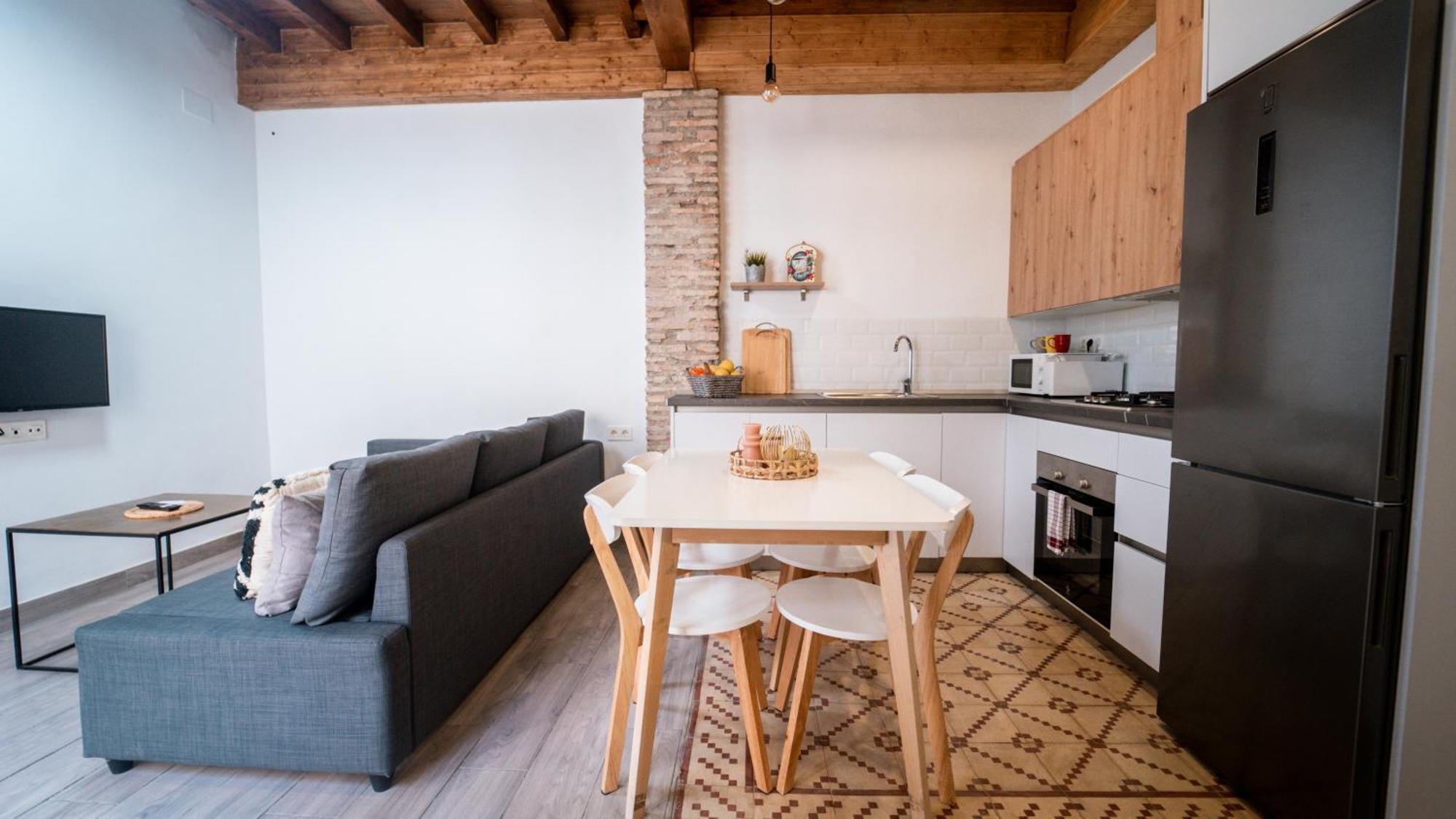 H&h Centro Apartment *