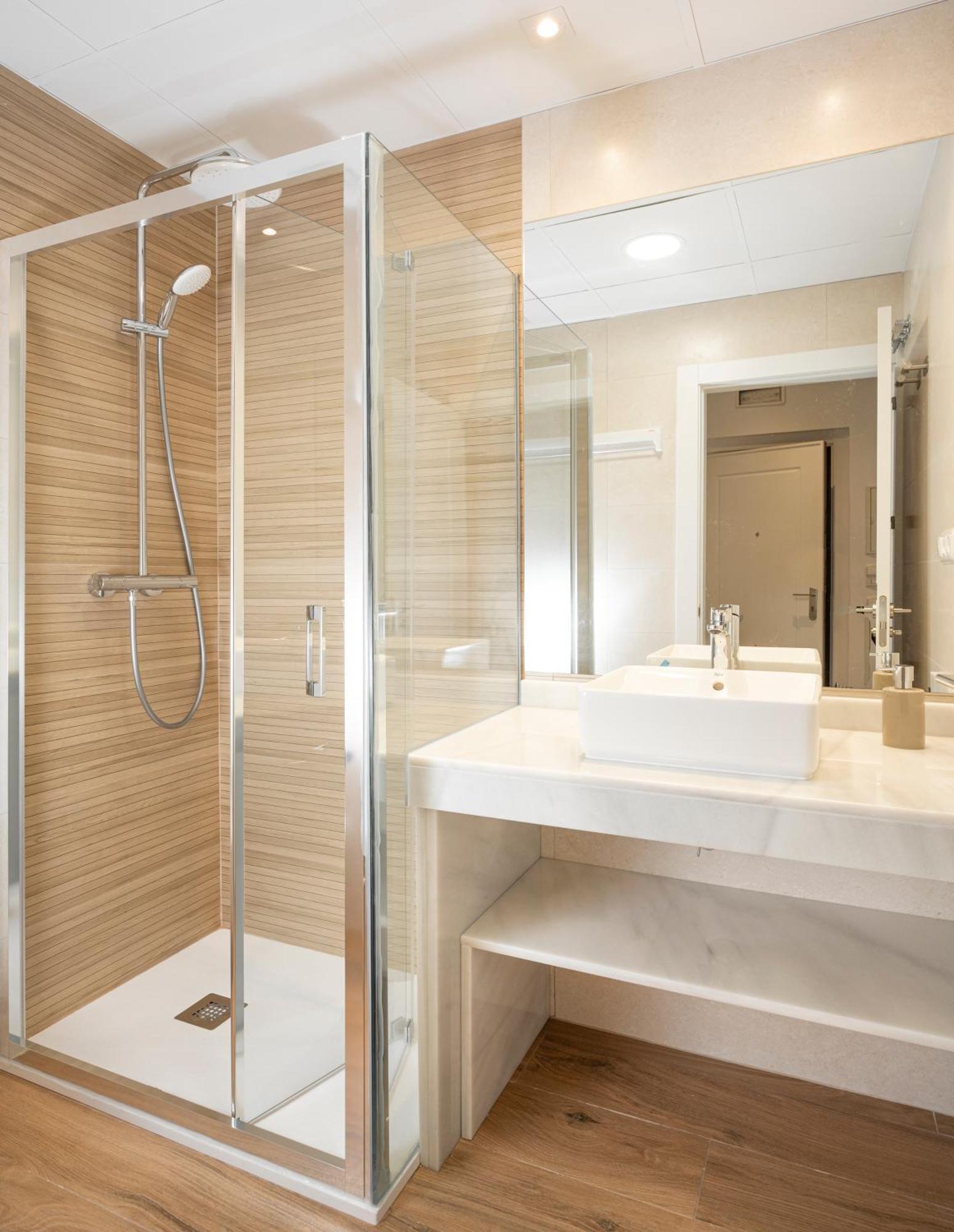Enjoygranada Plaza Del Carmen 1a Apartamento *