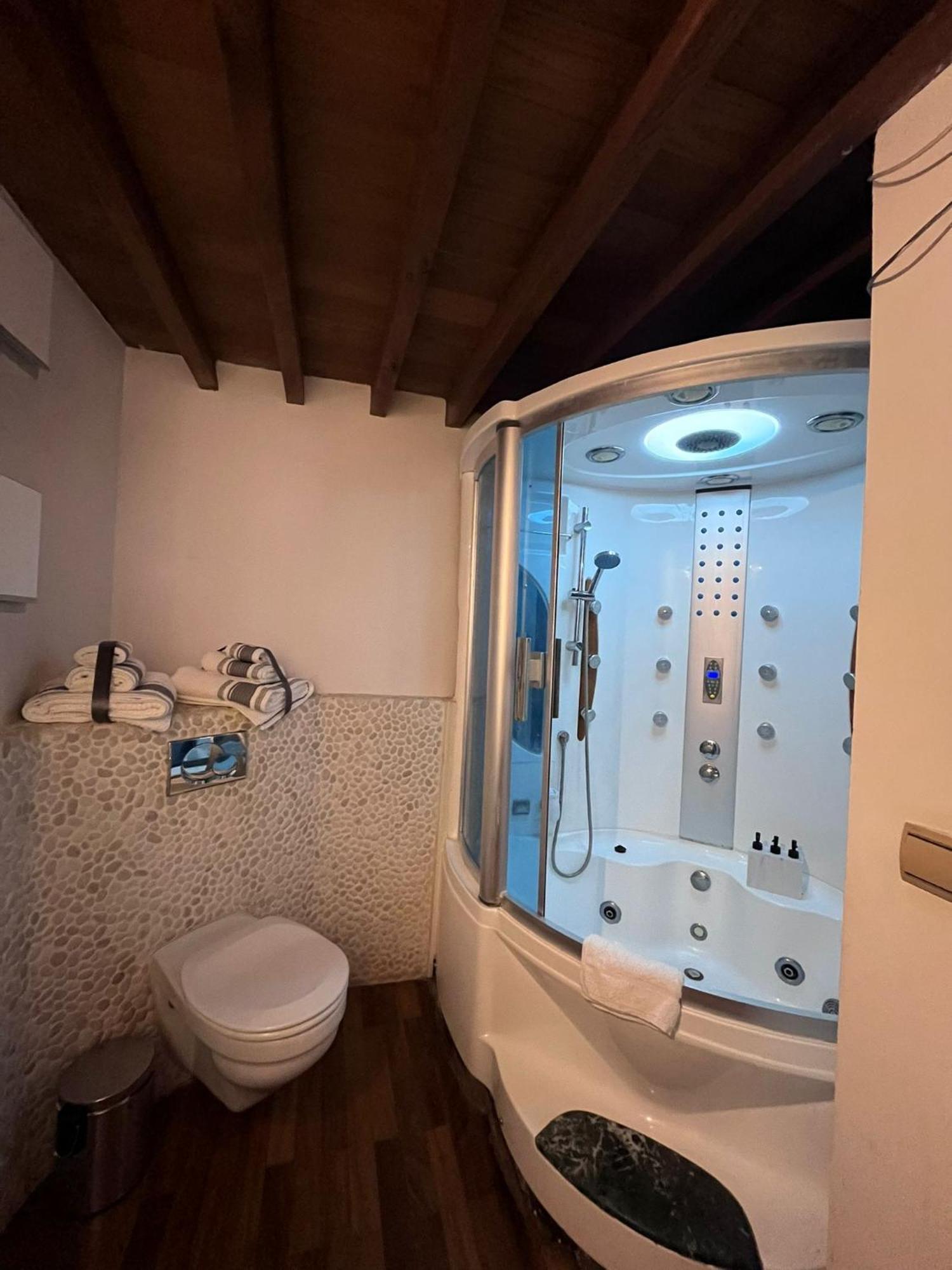 Habitación en casa particular Carmen Del Almencino *
