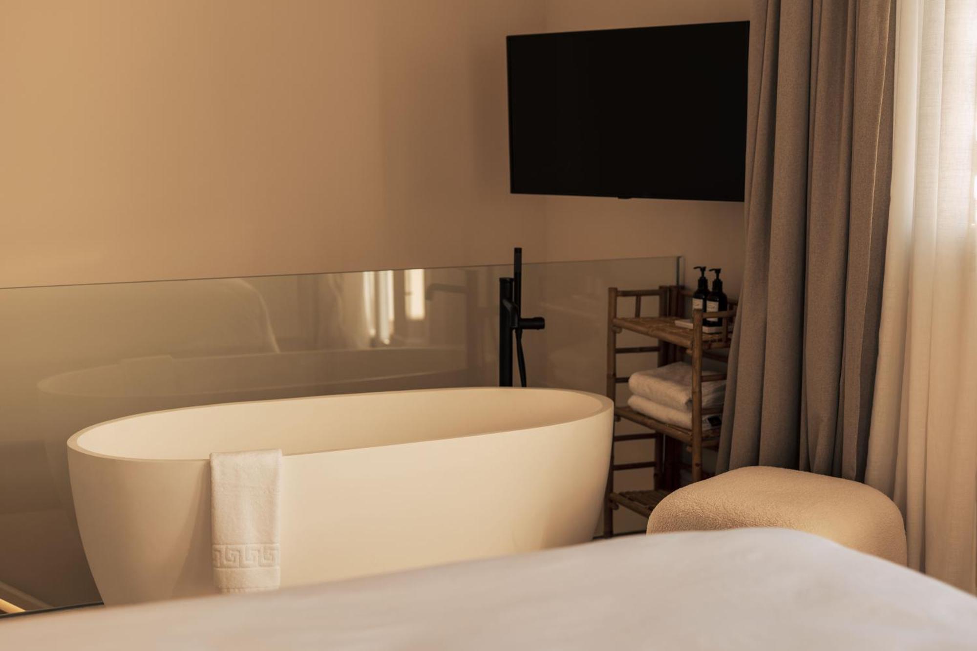 Boutique Escudo Del Carmen Hotel