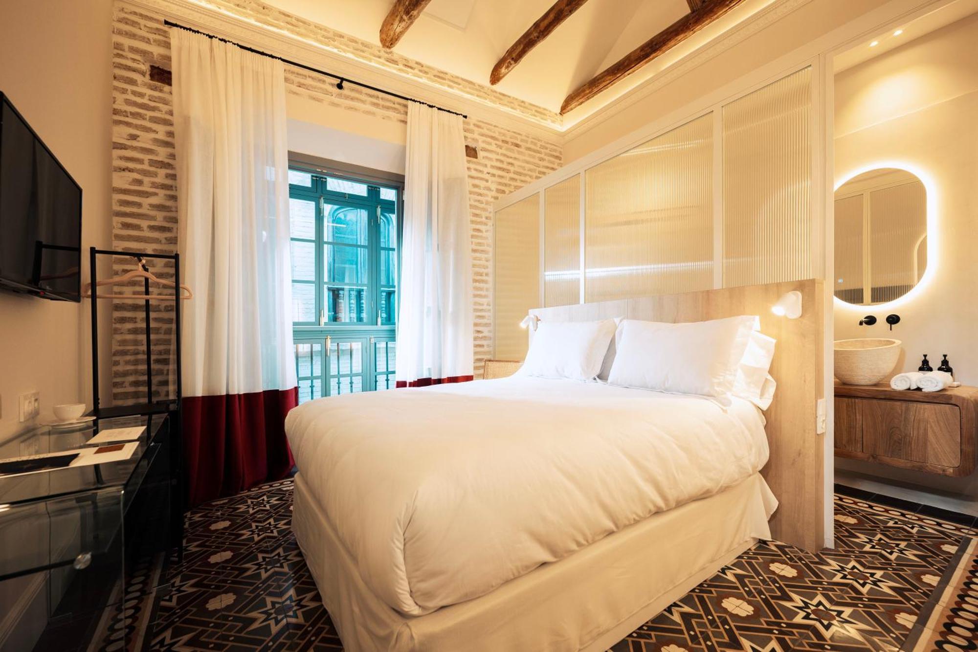 Boutique Escudo Del Carmen Hotel