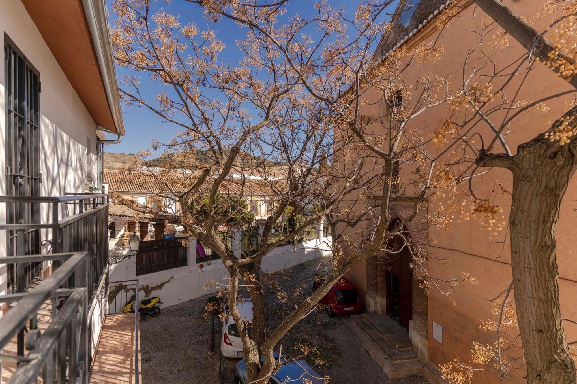 La Casita De La Plaza * Granada