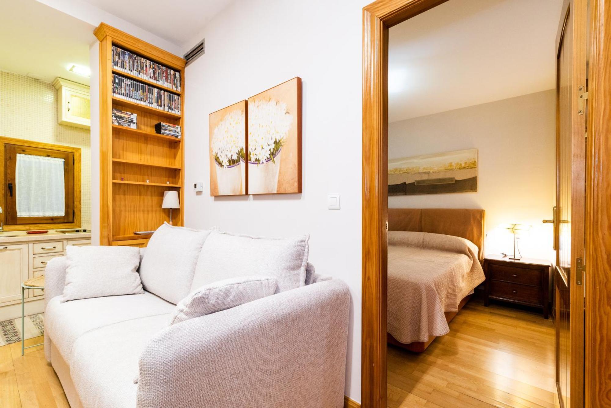 Precioso Piso En Pleno Centro De Junto A Iglesia De San Matias Apartamento