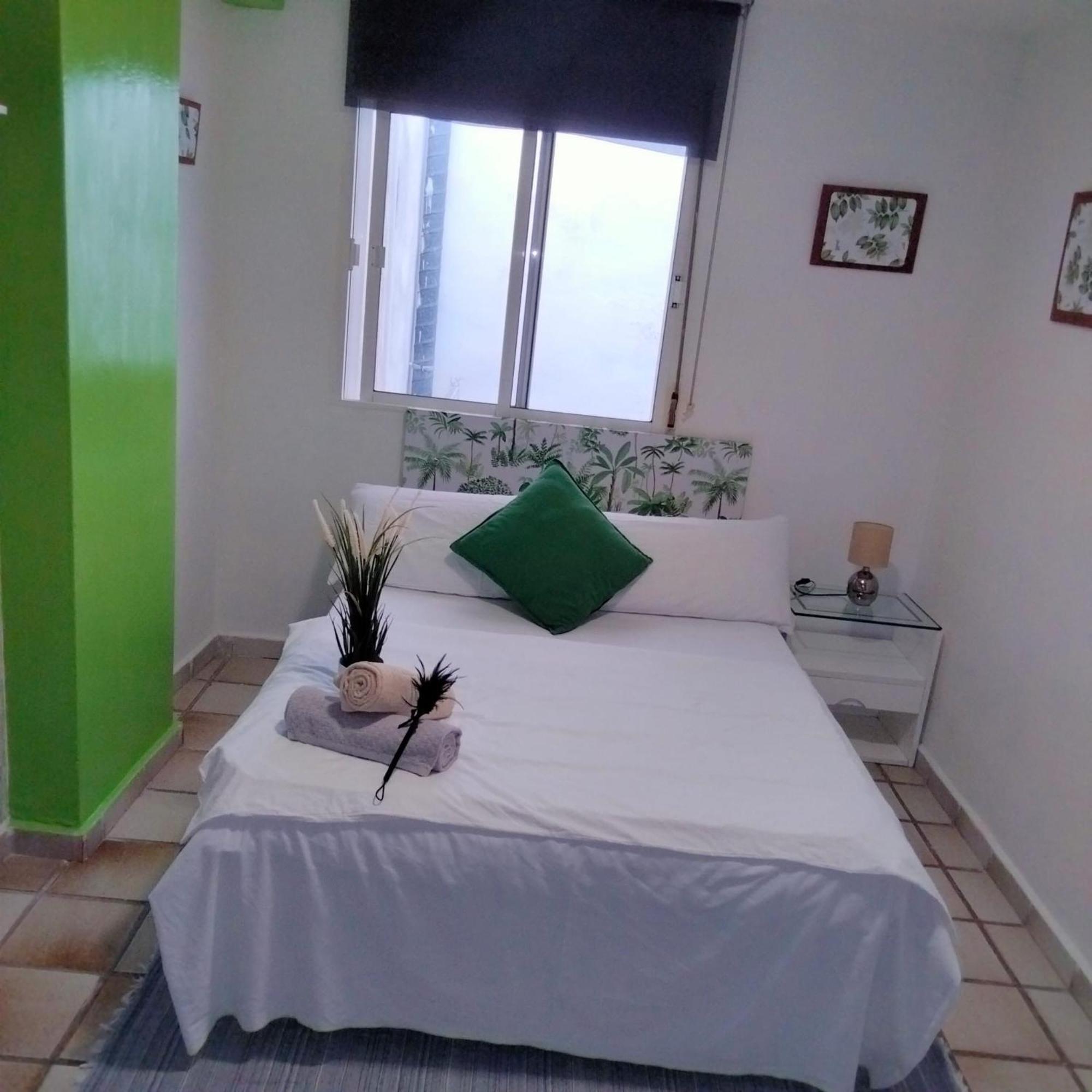 Habitación en casa particular Muy Centrica. Granada