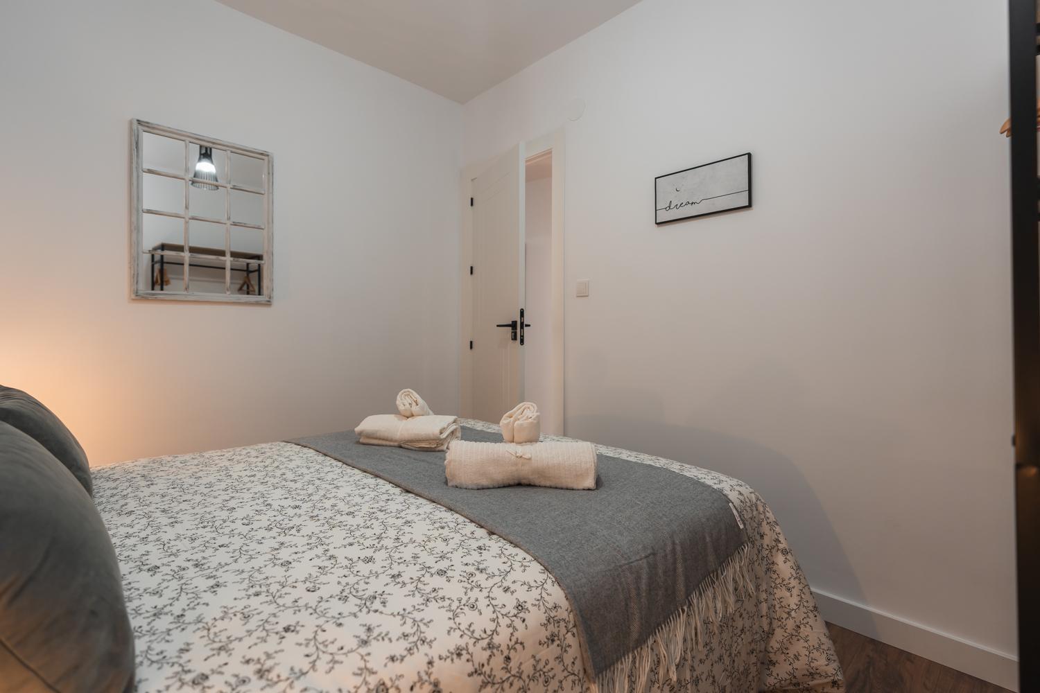 Tuguest Placeta Silleria *