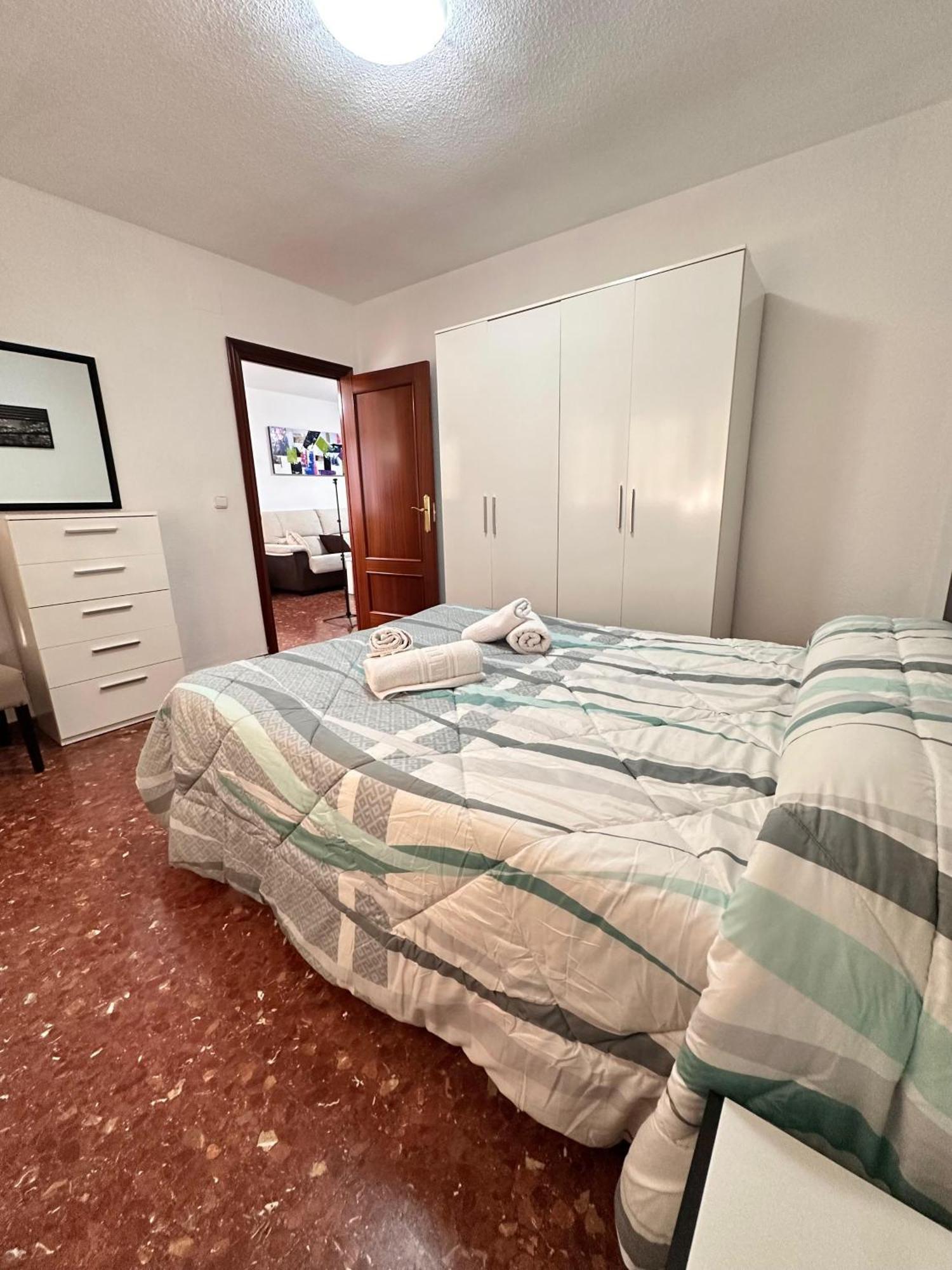 Piso 3 Y Parking Privado Apartment Granada