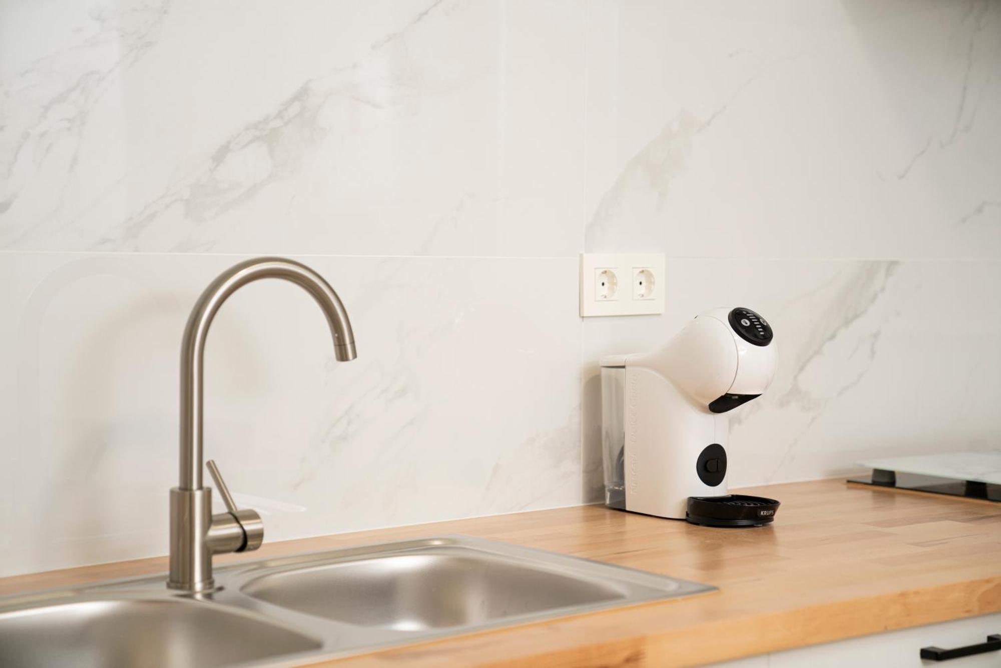 Alojat Triunfo Deluxe Apartamento Granada
