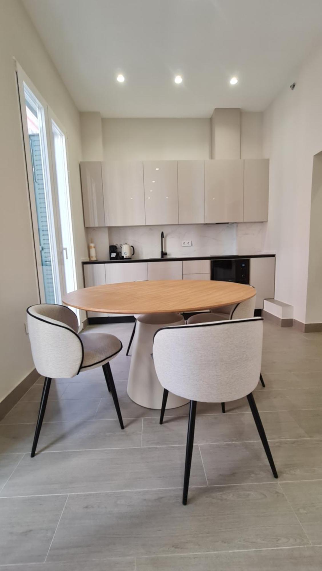 Navas 101 Cosmopolitan Loft *