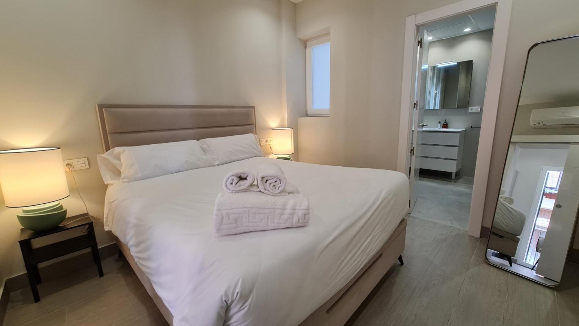 Navas 101 Cosmopolitan Loft Apartment *