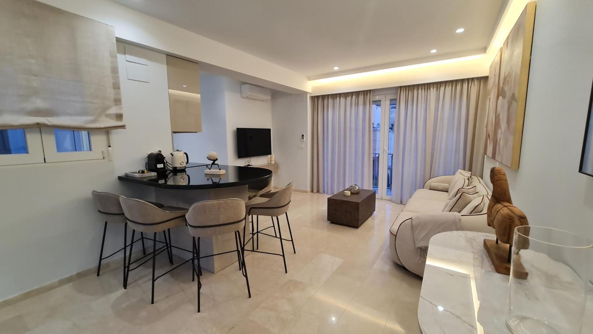 Navas 402 Atico Views