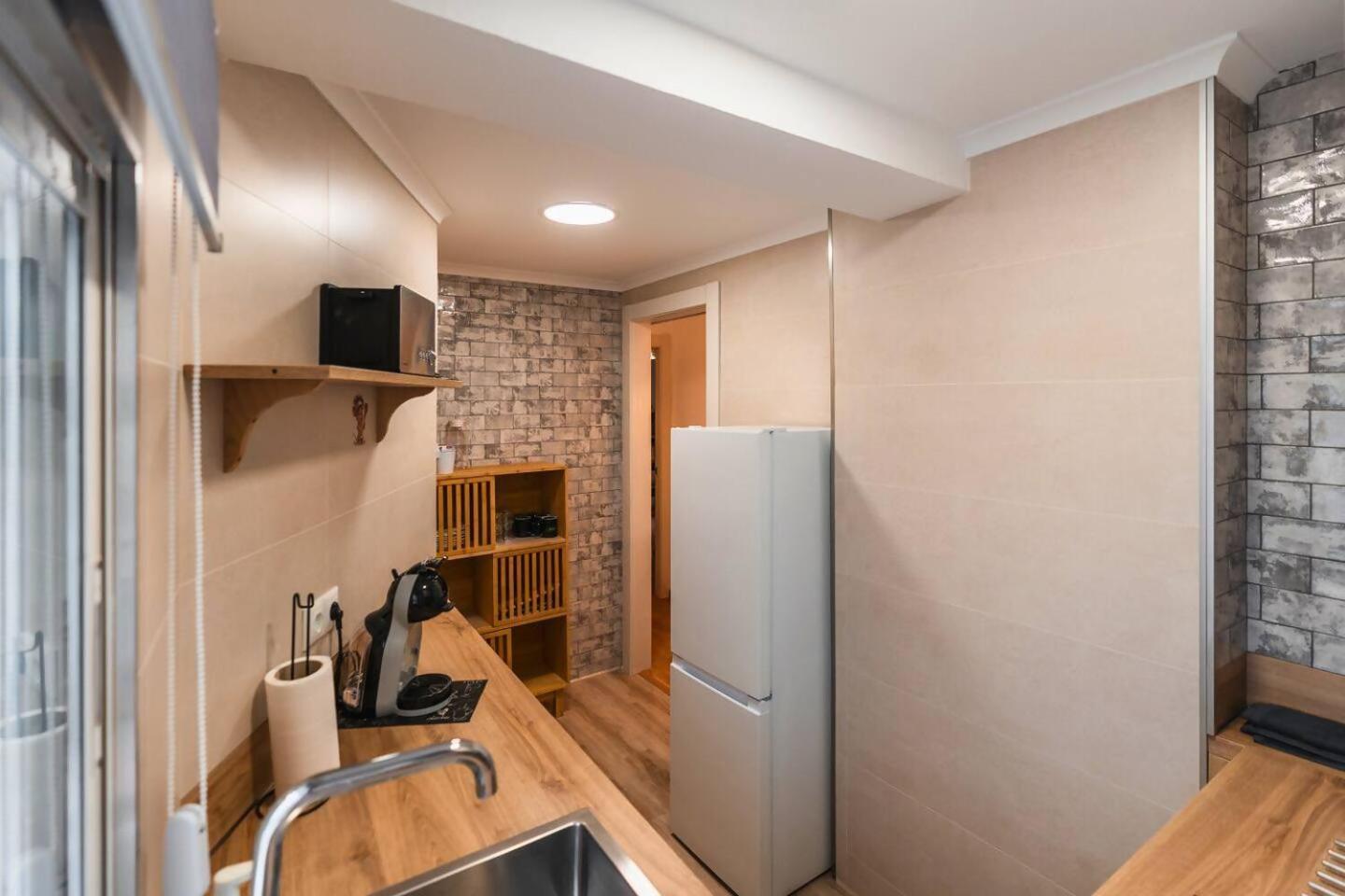 Home4u Camino De Ronda Apartamento *