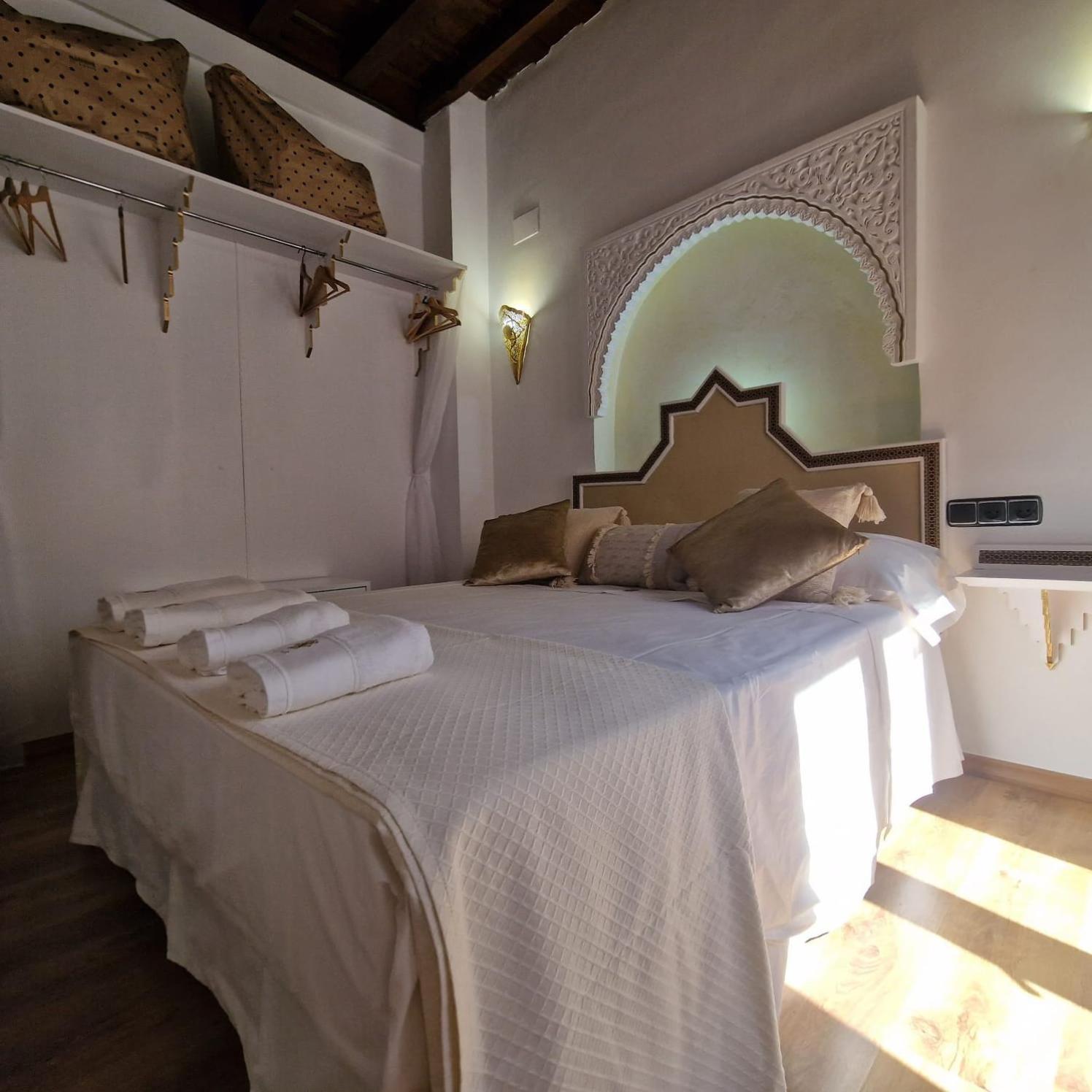 Adanar-apartamentos Muralla Ziri