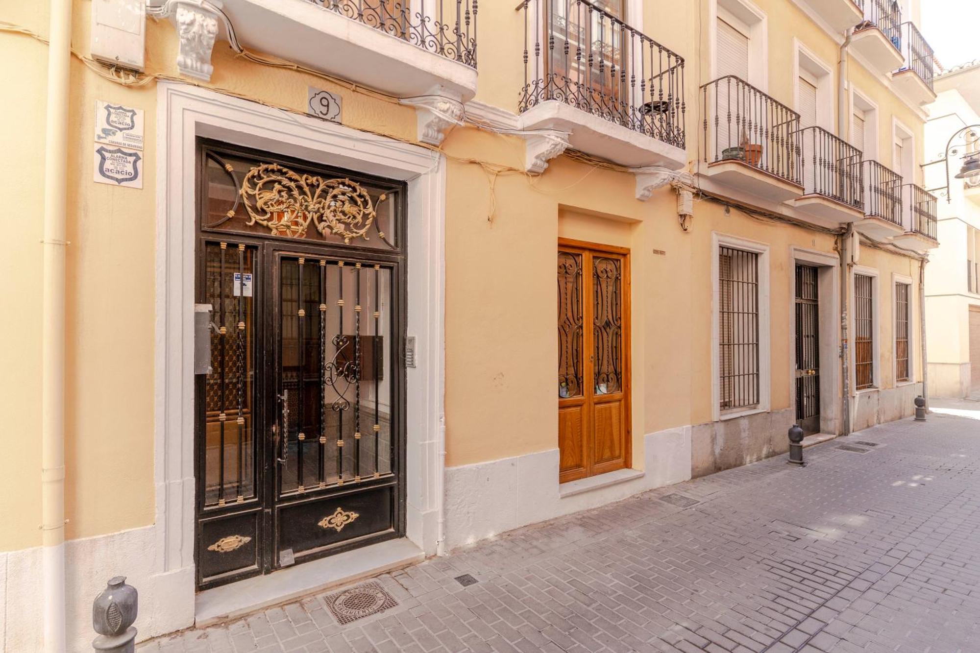 En El Centro De Excelente Ubicacion Apartamento