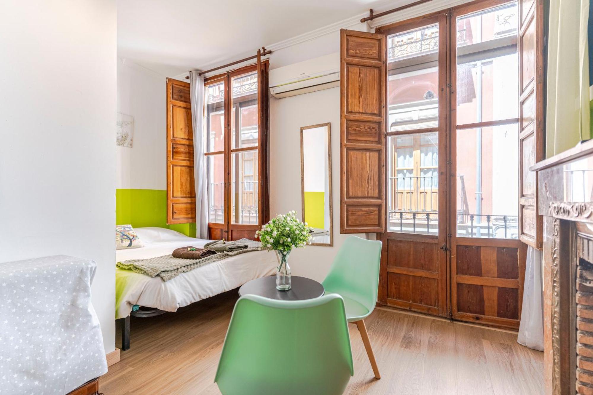 En El Centro De Excelente Ubicacion Apartamento Granada