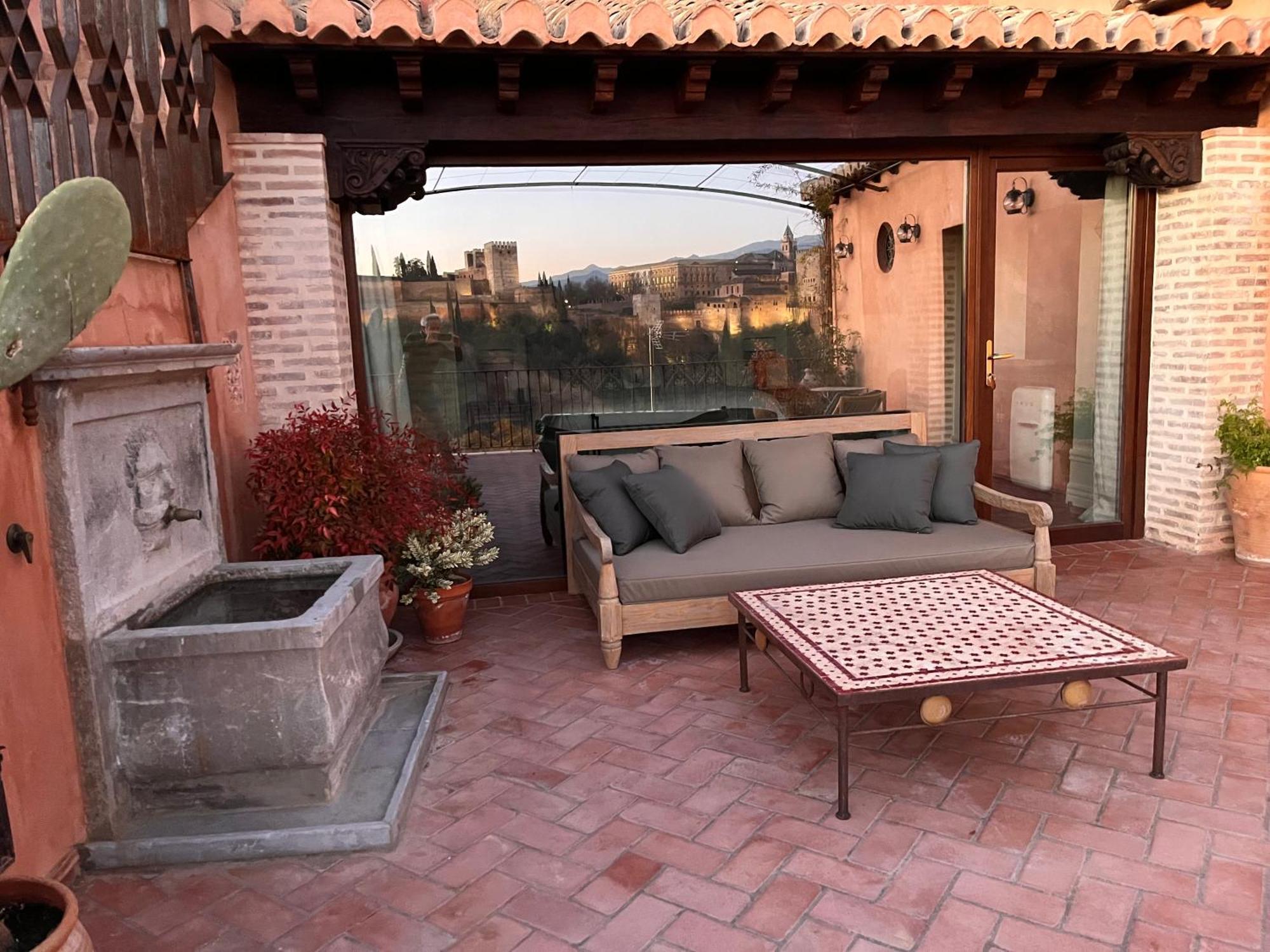 La Casa Juanranas Bed & Breakfast *