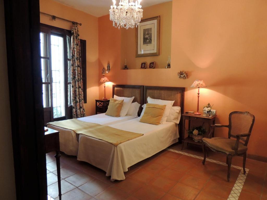 Bed and breakfast Palacio Del Cobertizo De Santa Ines 4*