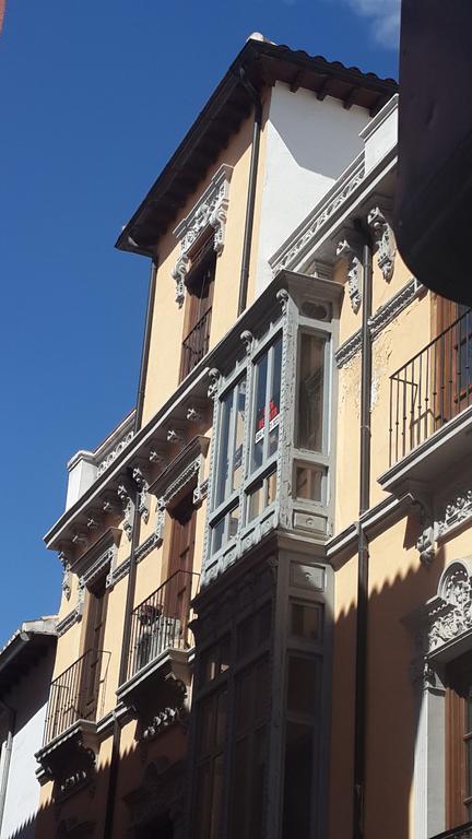 Atico Elvira Apartment *