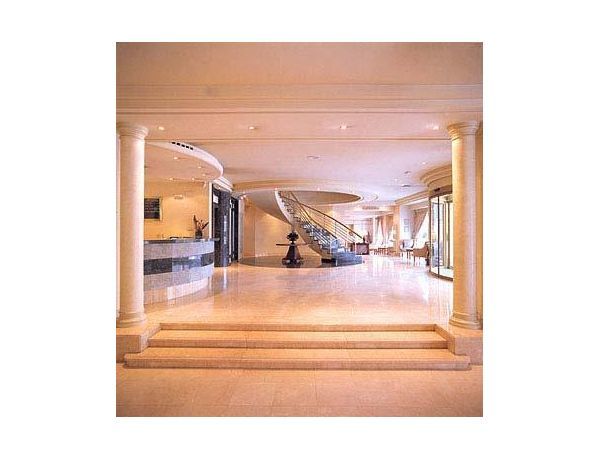 Rallye Hotel 4*