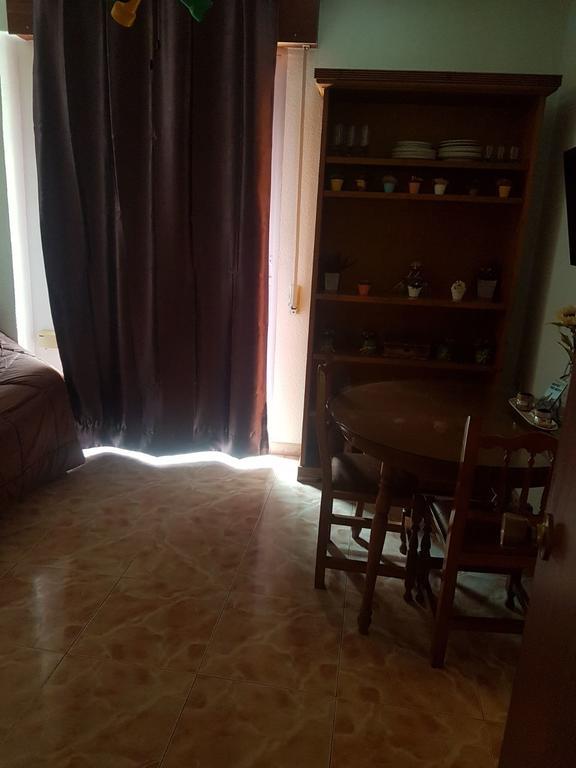 Comet Almona Apartamento