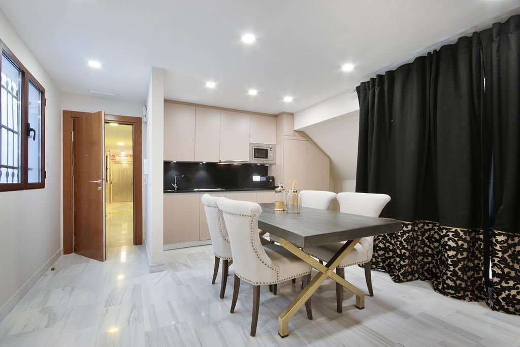 Apartment Suites Gran Via Capilla Real *