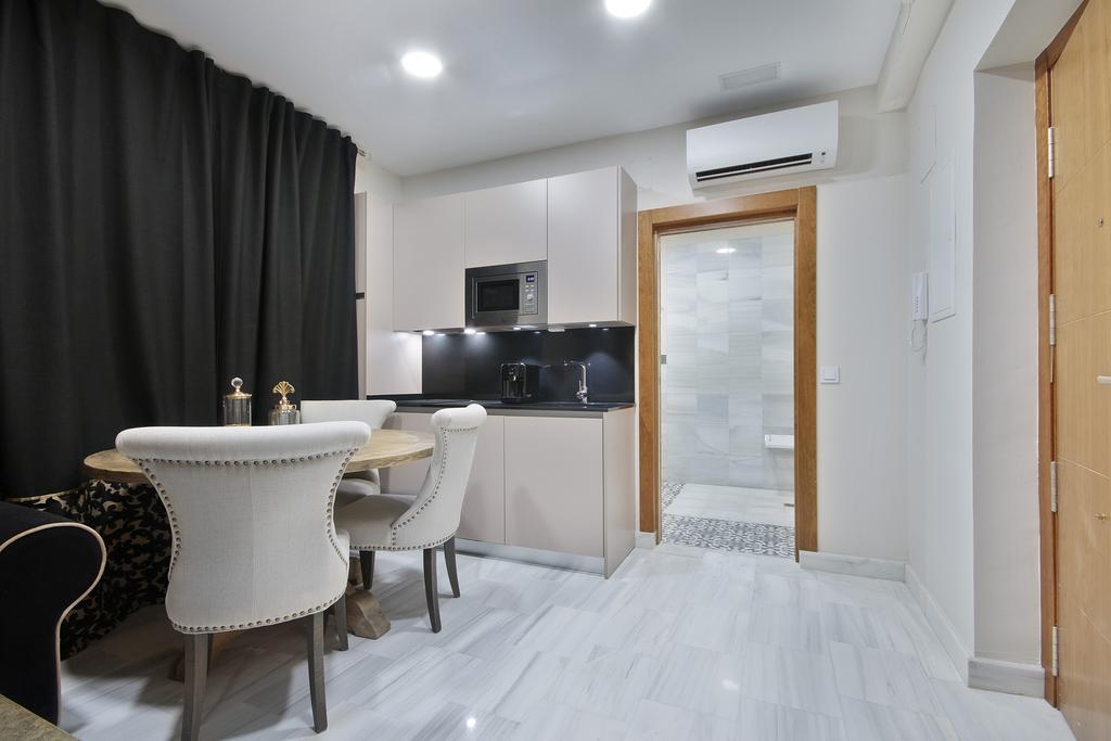 Suites Gran Via Capilla Real Granada