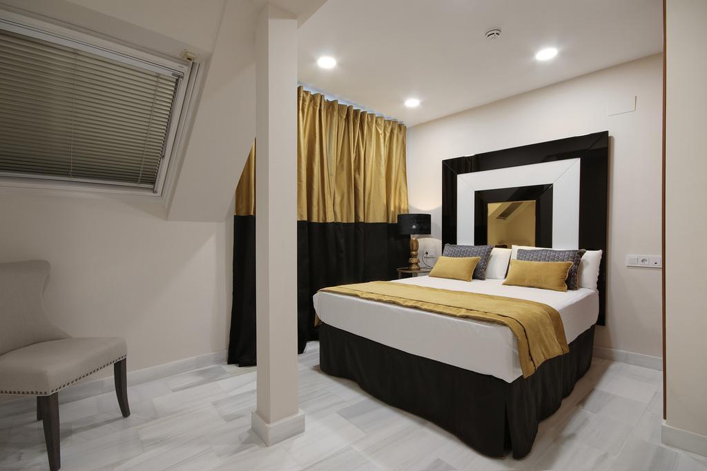Suites Gran Via Capilla Real *