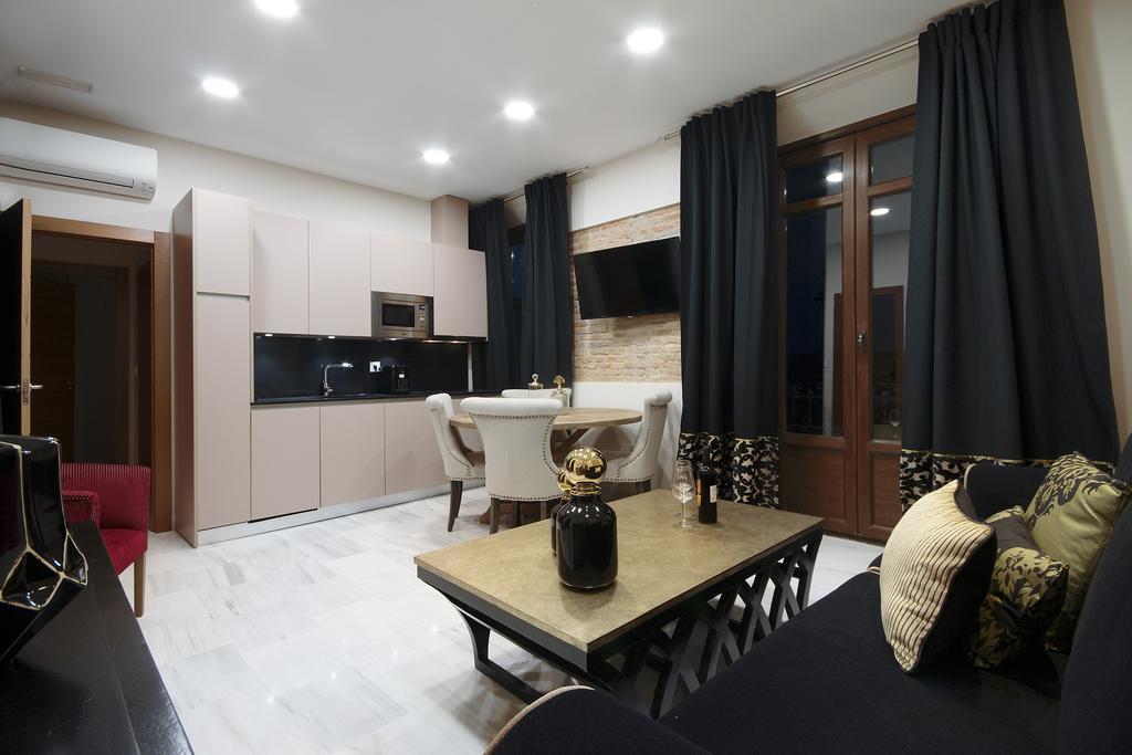 Apartamento Suites Gran Via Capilla Real Granada