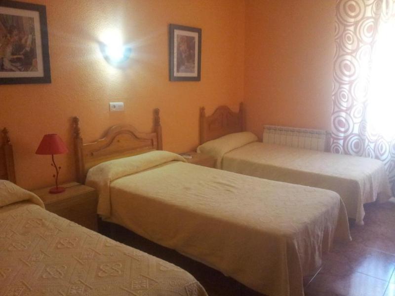 Hotel Montes 2*