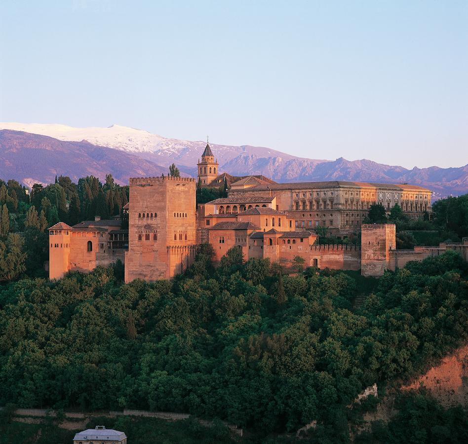 Aia Exclusive Granada