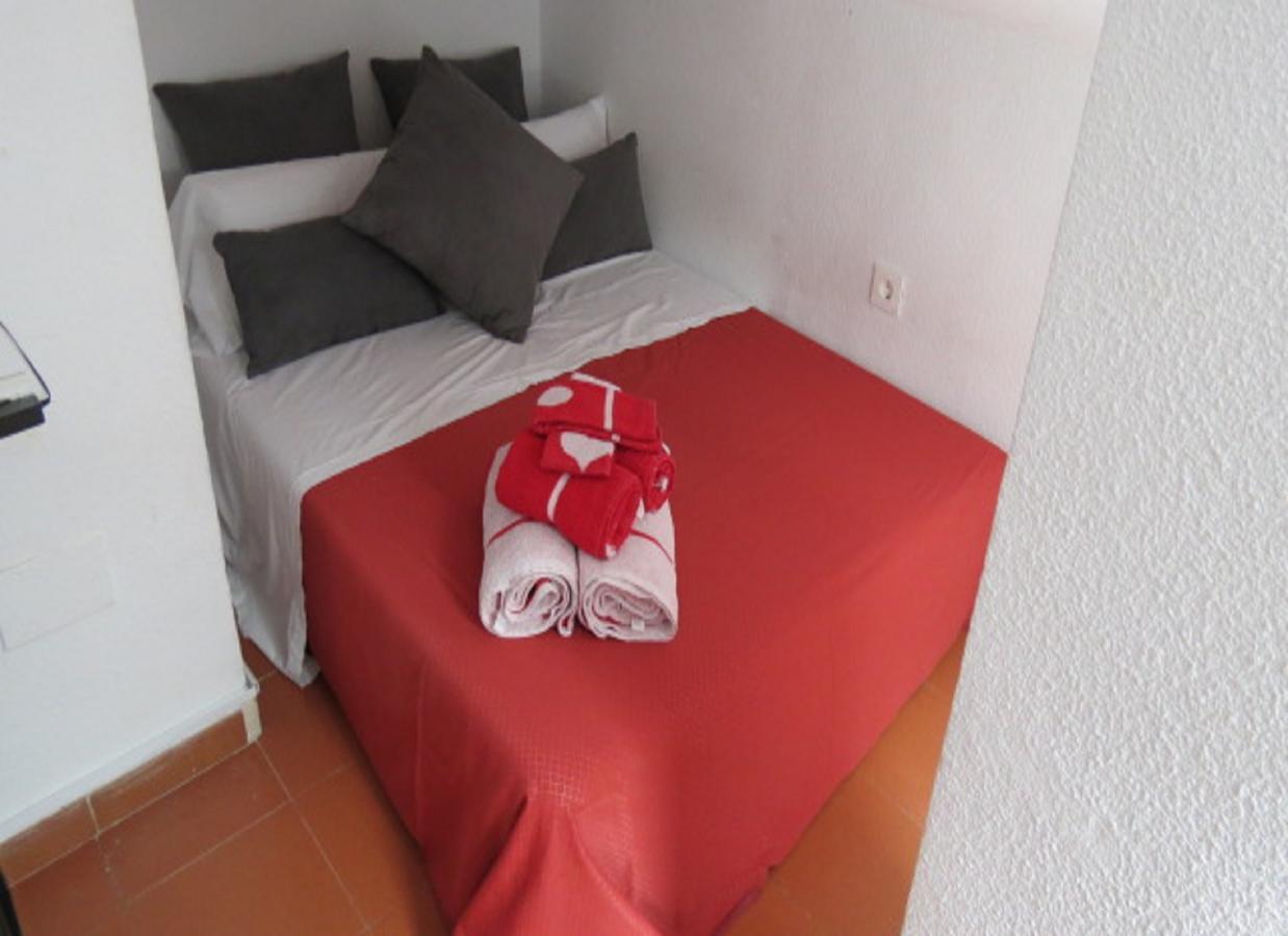 Comet Elvira Apartment