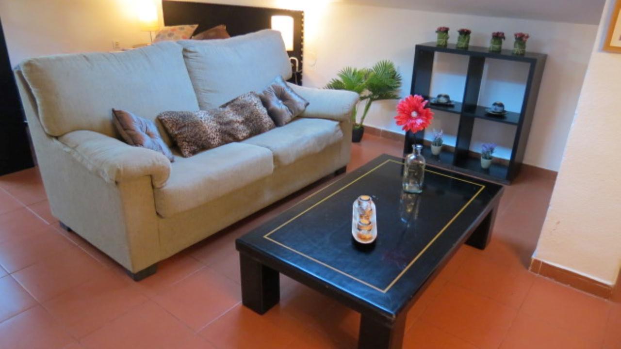 Comet Elvira Apartment *